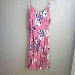 ✨ 5 for $18 Old navy pink floral dress